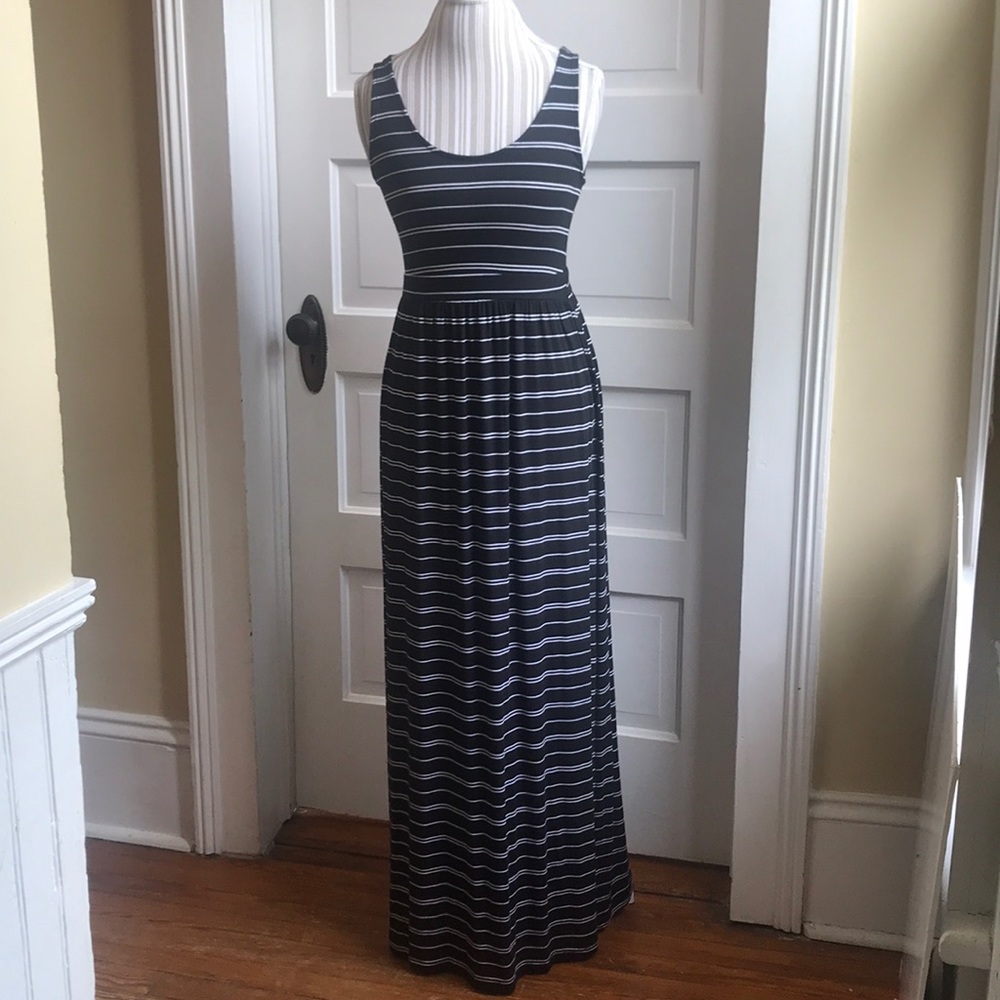 Athleta  Black and white stripe maxi dress SZ S